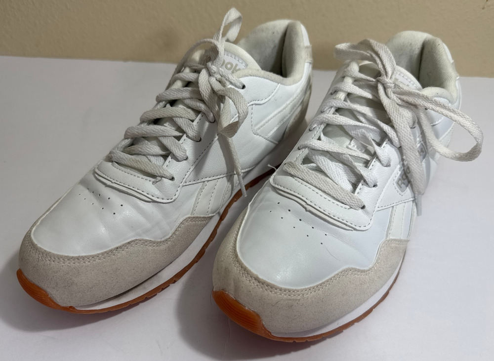 Reebok Glide Women's White and Cream Lifestyle Sneakers Sz 10